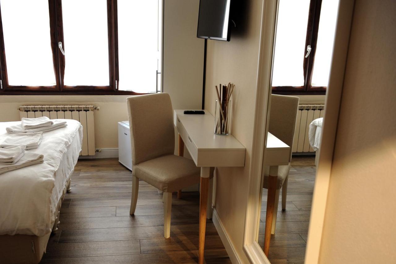 Pontevecchio Rooms Florenz Exterior foto