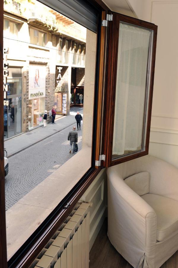 Pontevecchio Rooms Florenz Exterior foto